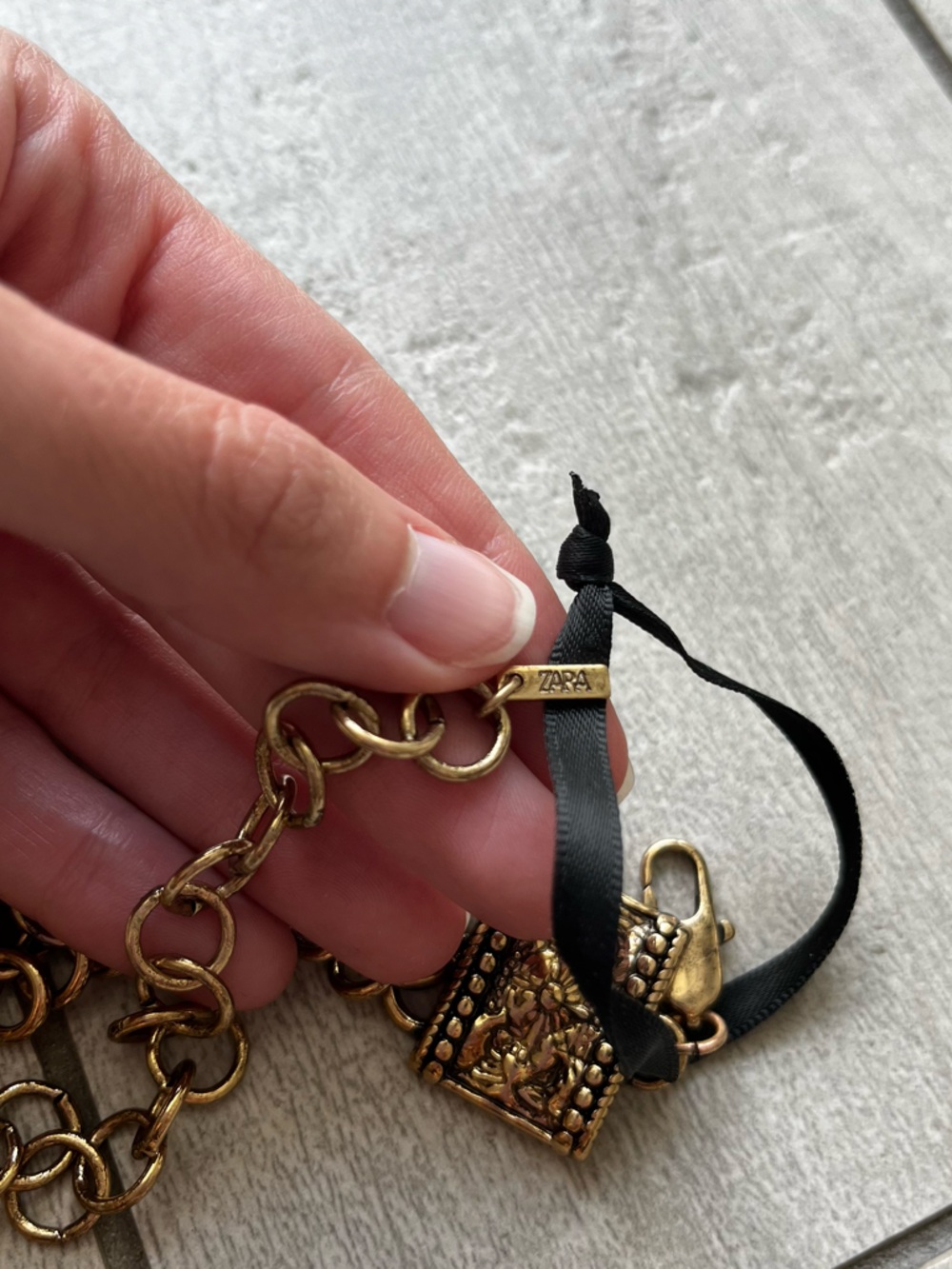 Zara Gold Chain Belt - Picture 14 of 15